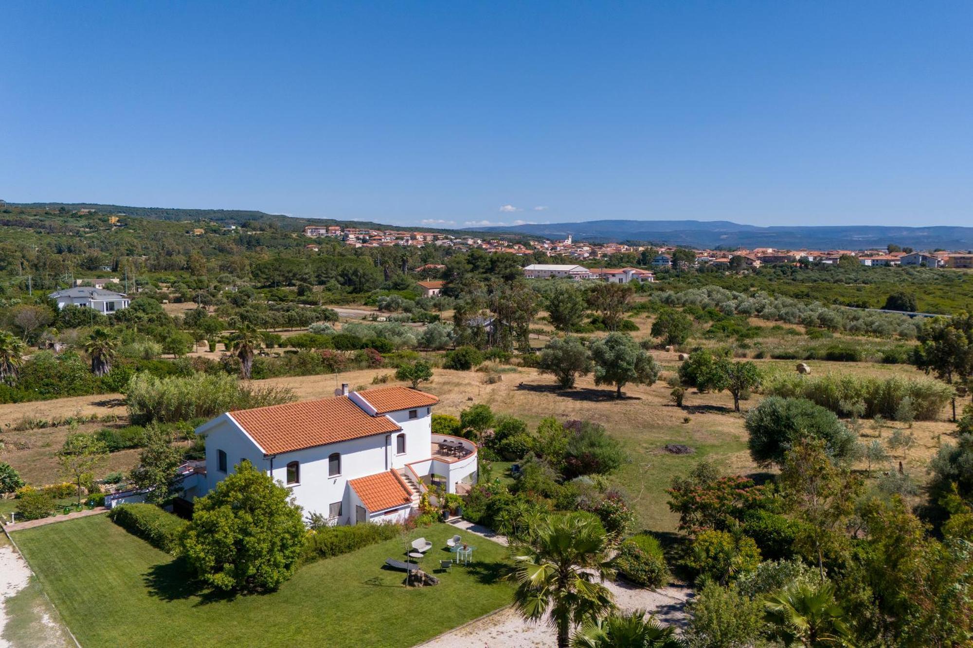 Sardinia Re - Villa Fioretta Flowers Apartments Olmedo Bagian luar foto