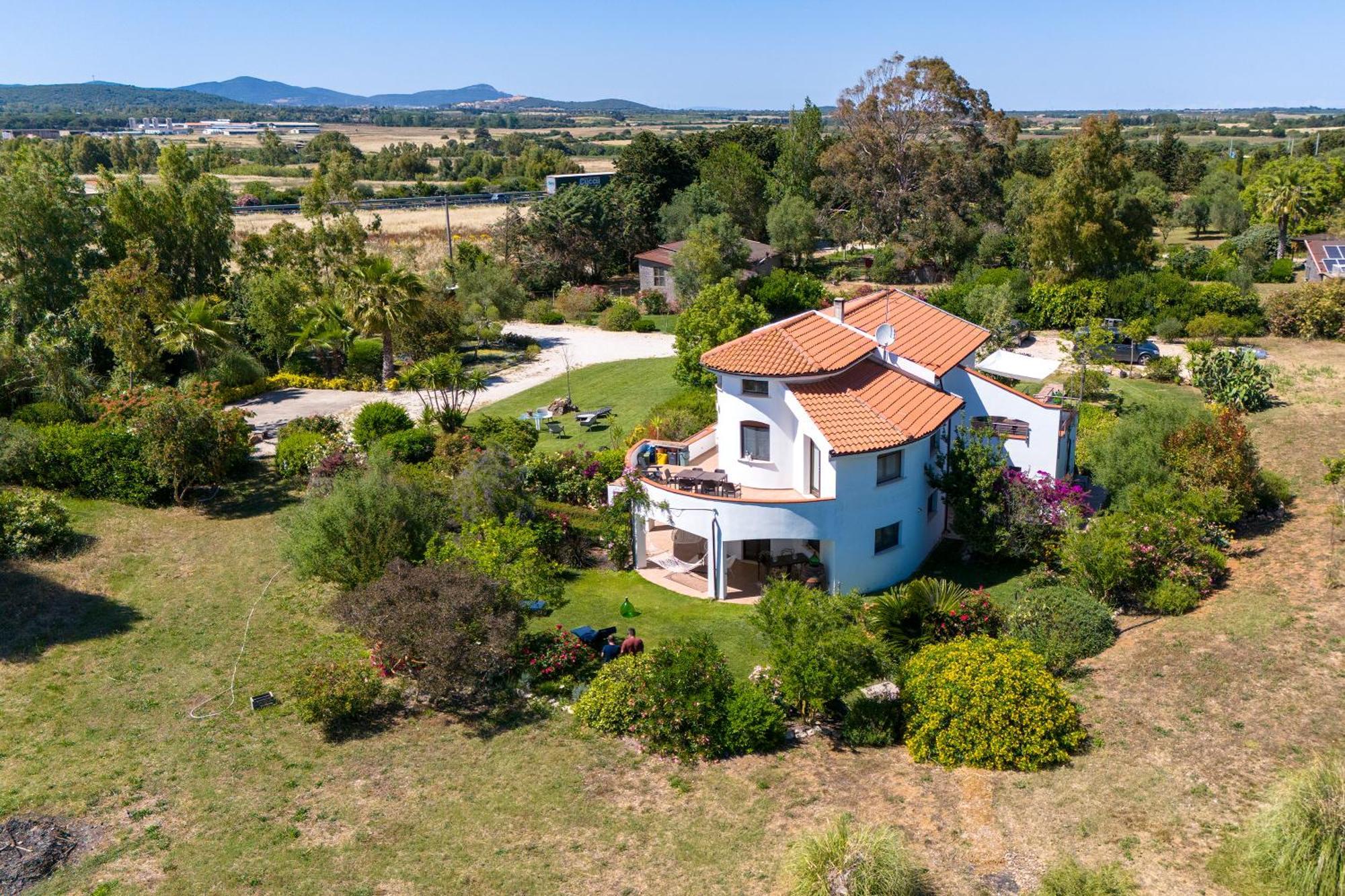 Sardinia Re - Villa Fioretta Flowers Apartments Olmedo Bagian luar foto